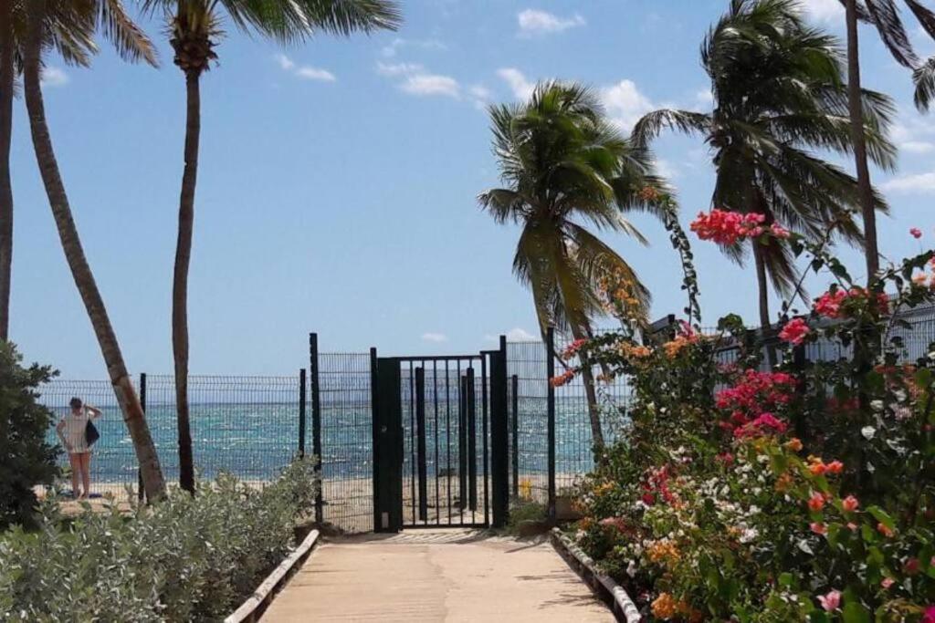 Parfum Des Iles - Vue Mer, Plage A 30M Et Piscine En Option Ле Госие Екстериор снимка